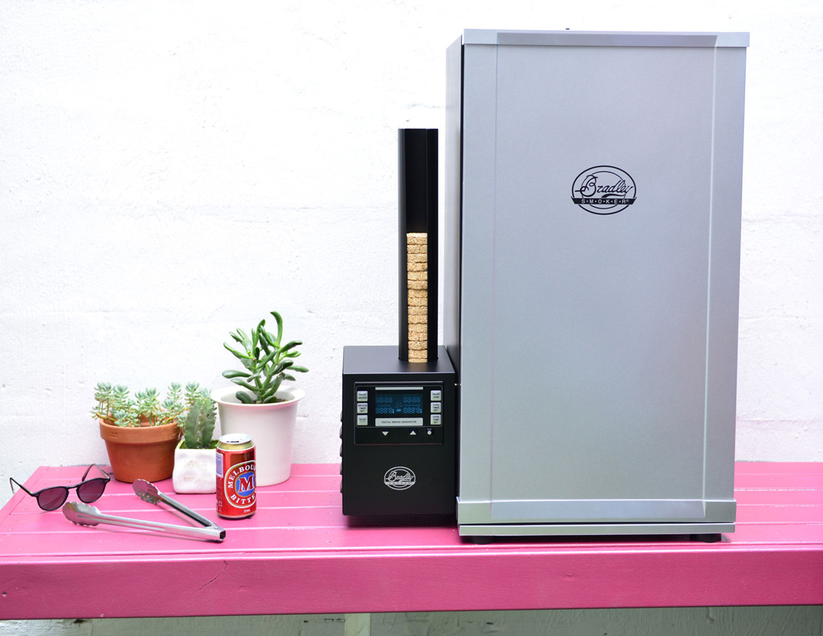 Bradley automates, digitises the BBQ smoker – Pickr